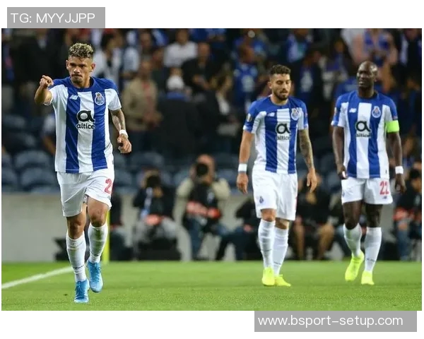 德甲激战本菲卡与皇马互交白卷补时进球引发全场狂欢点评