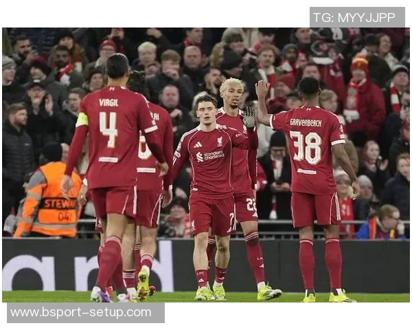 德甲激战：本菲卡与利物浦战成平局绝杀瞬间引发全场狂欢