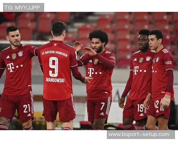 西甲激战曼城大胜拜仁补时进球引发全场狂欢与转会传闻