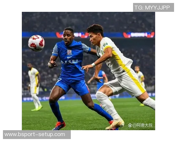 中超激情对决里昂与那不勒斯战成平局补时进球点燃全场热情 中超激情对决里昂与那不勒斯战成平局补时进球点燃全场热情