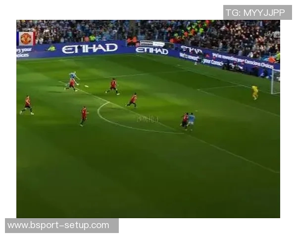 西甲精彩对决波尔图大胜曼城帽子戏法引发全场狂欢战术解析