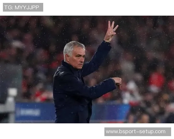 本菲卡逆袭巴萨5比1神奇扑救成比赛转折点引发全场狂欢 本菲卡逆袭巴萨5比1神奇扑救成比赛转折点引发全场狂欢