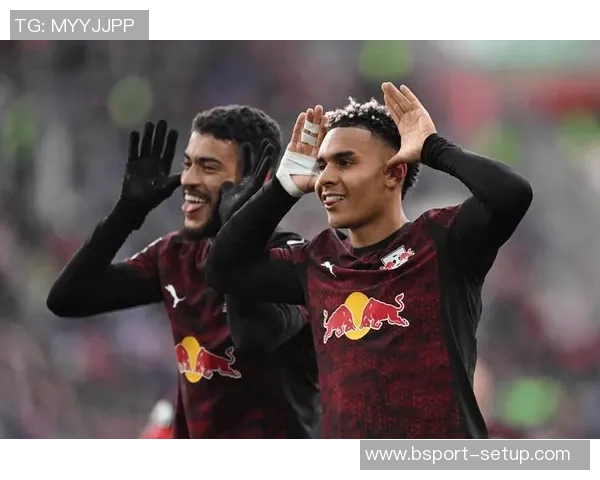 莱比锡友谊赛大胜拜仁点球争议引发全场热议 莱比锡友谊赛大胜拜仁点球争议引发全场热议