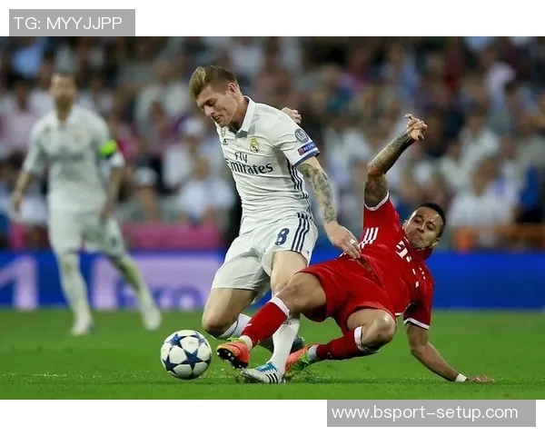 友谊赛惊现冷门拜仁3-0战胜皇马乌龙球引发全场轰动